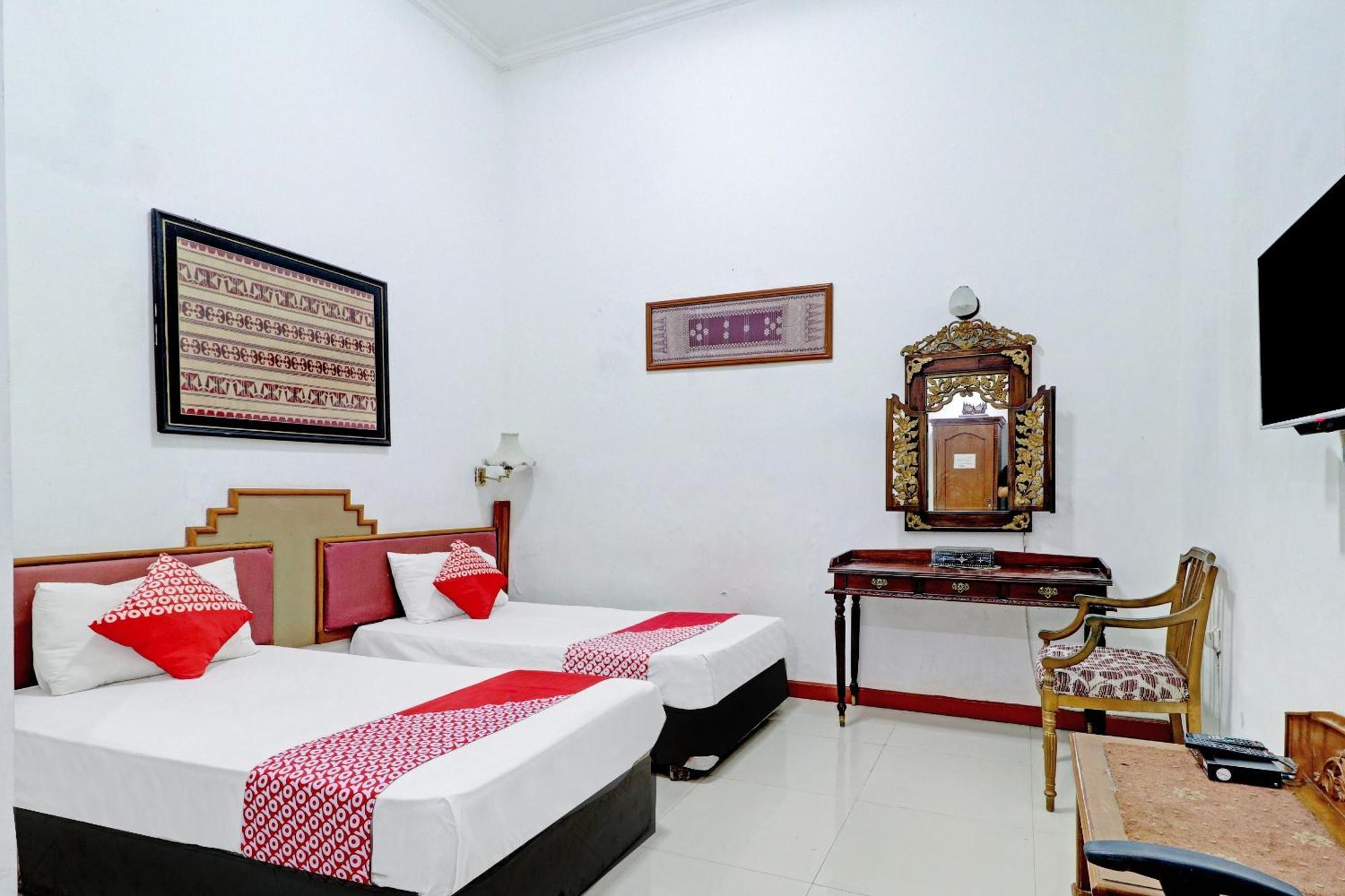 Hotel O Bandung Near Stadion Siliwangi Formerly The Ethnic Hotel Bandung Exterior foto